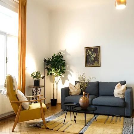 Stilvolles Apartment Im Zentrum Mit Parkplatz *