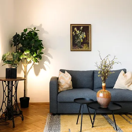 Historic Center Boutique 7 - Free Parking - Schlossberg View - By Casa Momo * Graz