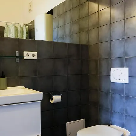 Stilvolles Im Zentrum - Free Parking Apartment