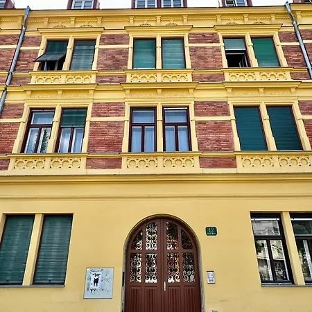Apartment Stilvolles Im Zentrum - Free Parking Graz