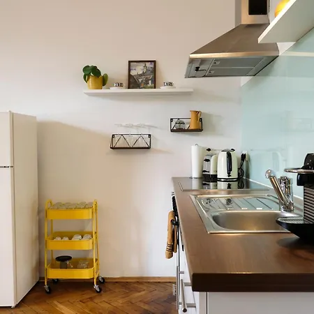 City Center Boutique Apartment 7 - Free Parking - Schlossberg View - By Casa Momo Apartment