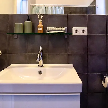 Daire Historic Center Boutique 7 - Free Parking - Schlossberg View - By Casa Momo